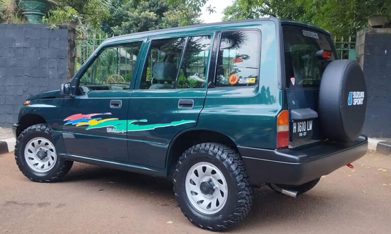 Kelebihan dan kekurangan Suzuki Sidekick 2000
